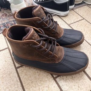 Sperry boots